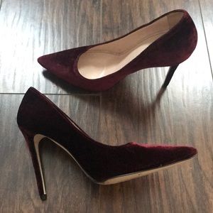 Vero Cuoio Red Velvet Heels size 39 Barney’s NY
